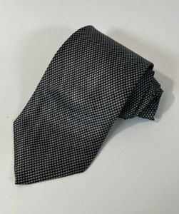 Neo Bill Blass Mens Necktie Tie Grey  Black Geometric 100% Silk